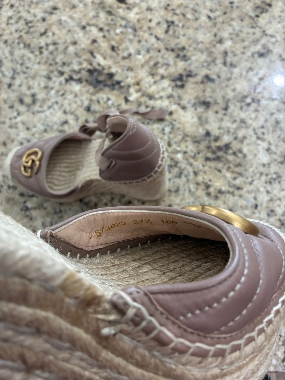 Gucci Quilted Dusty Pink Leather Espadrille Wedges with Gold GG - Picture 6 of 6